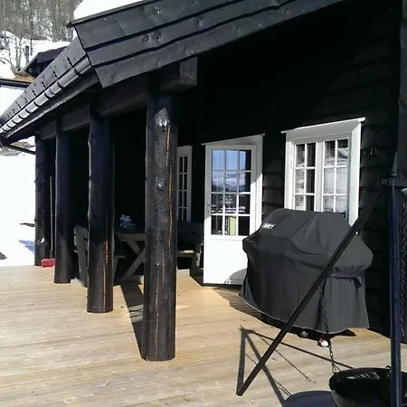 - Boeanedsetra Stryn